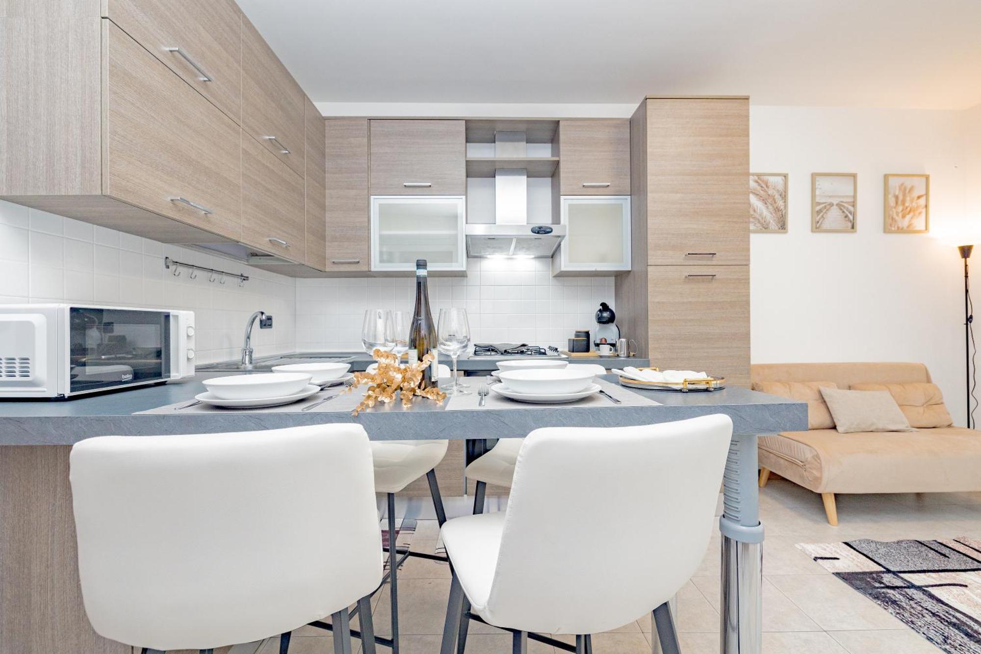 Skyline Milano-terrazza E Box Auto Esclusivo Apartamento Milão
